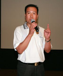 猎鹰演员关新伟